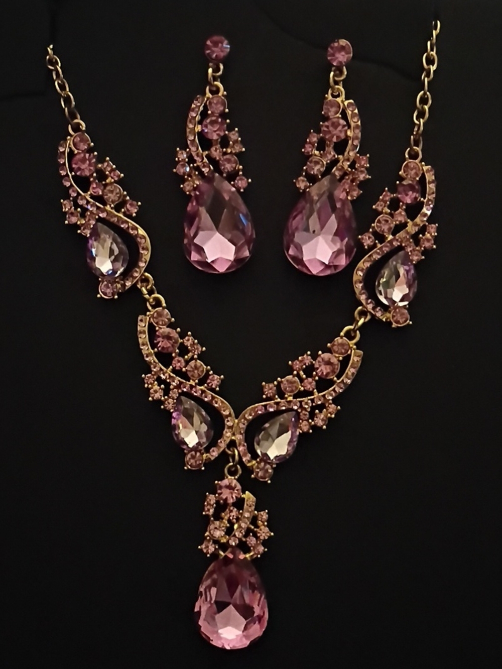 Elegant Pink Teardrop Crystal Necklace and Earring Set